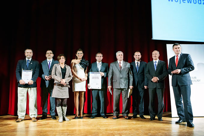 Fotografia z wręczenia nagród II edycji konkursu Innowacyjny Przedsiębiorca Województwa Lubelskiego 2011